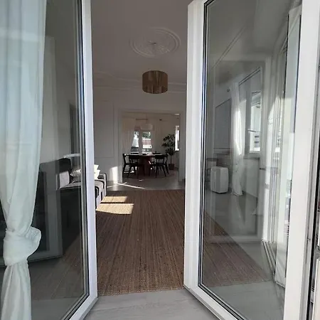 Close To Everything Bright Modern *