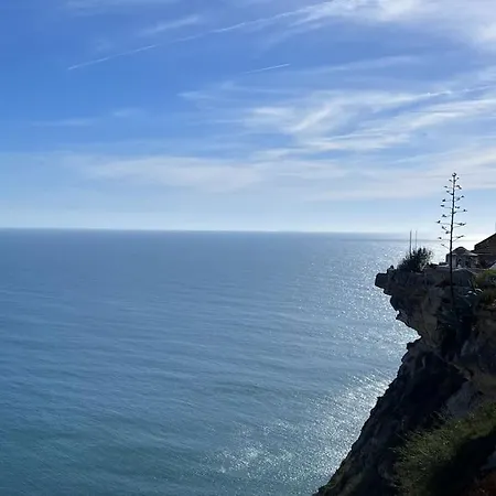 Close To Everything Bright Modern