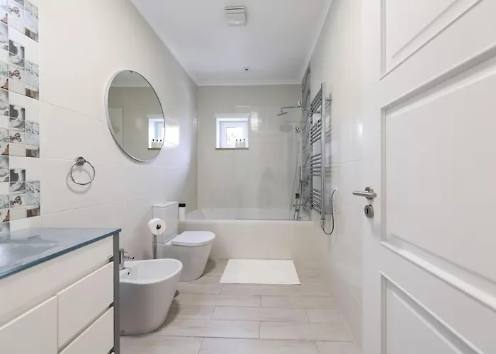 Apartman Close To Everything Bright Modern